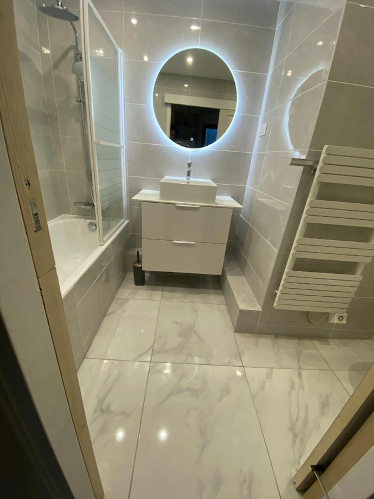meuble vasque rénovation salle de bain 5m2 Levallois-Perret