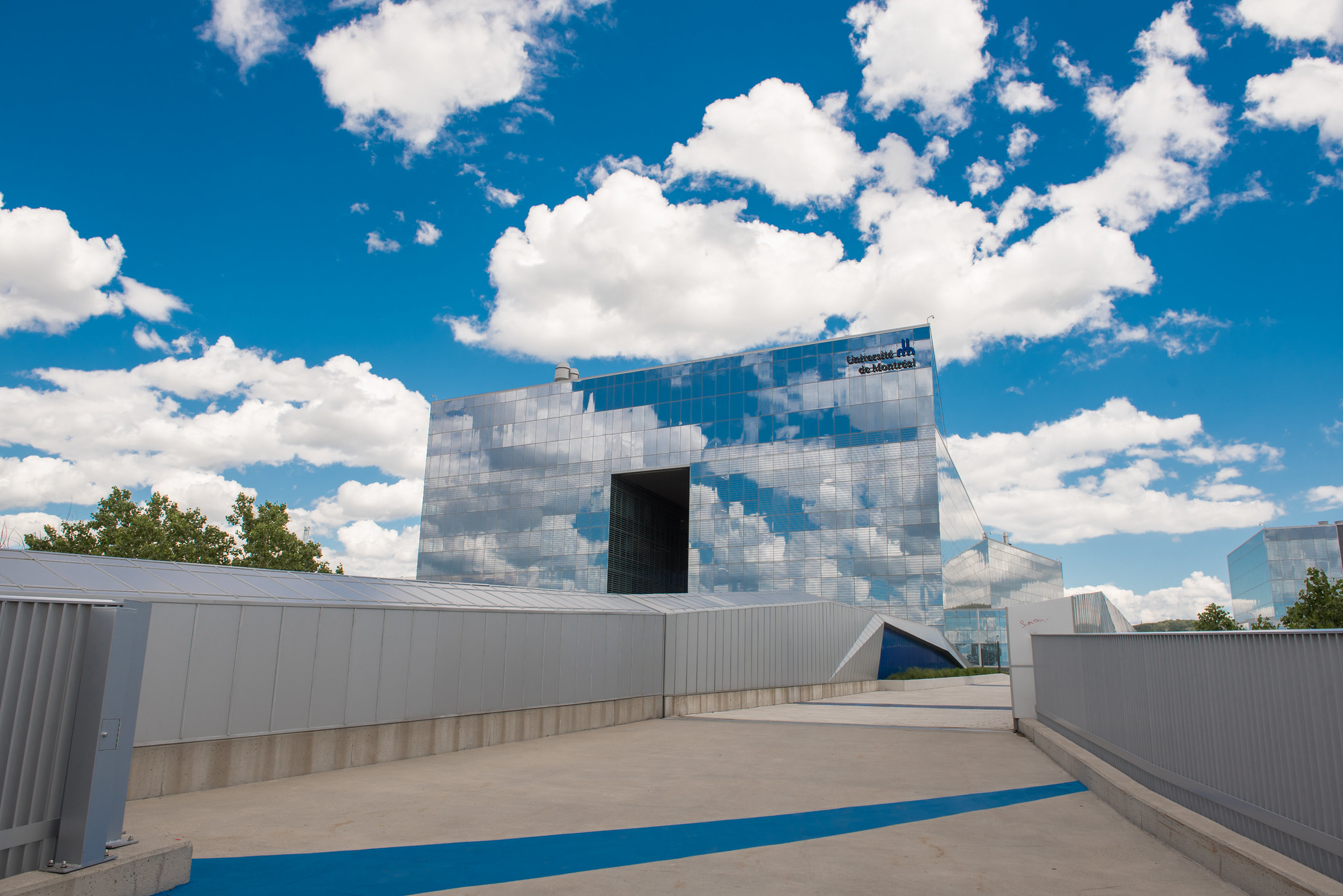 Campus MIL vu de la passerelle.