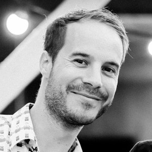 Auteur Julien