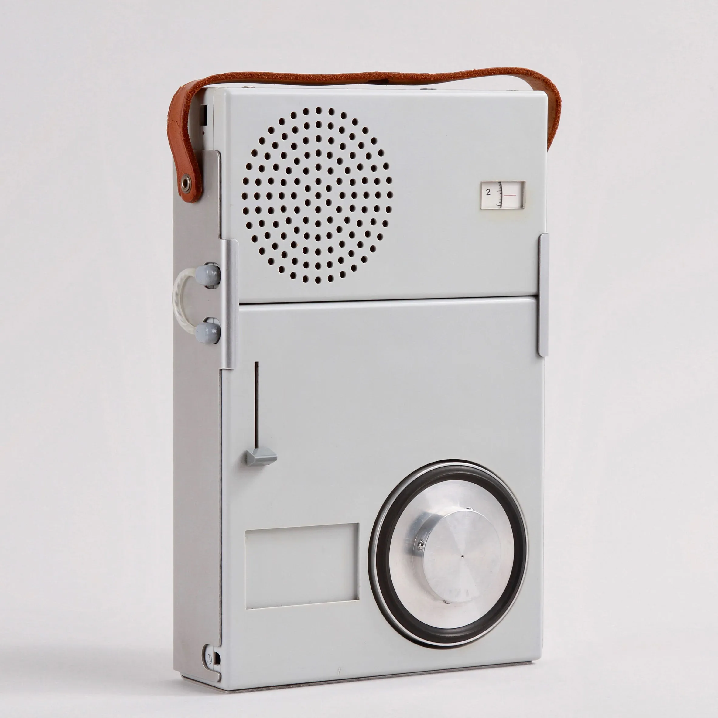 O design da empresa alemã Braun, sob a liderança de Dieter Rams, se tornou uma epítome do design modernista simples e objetivo