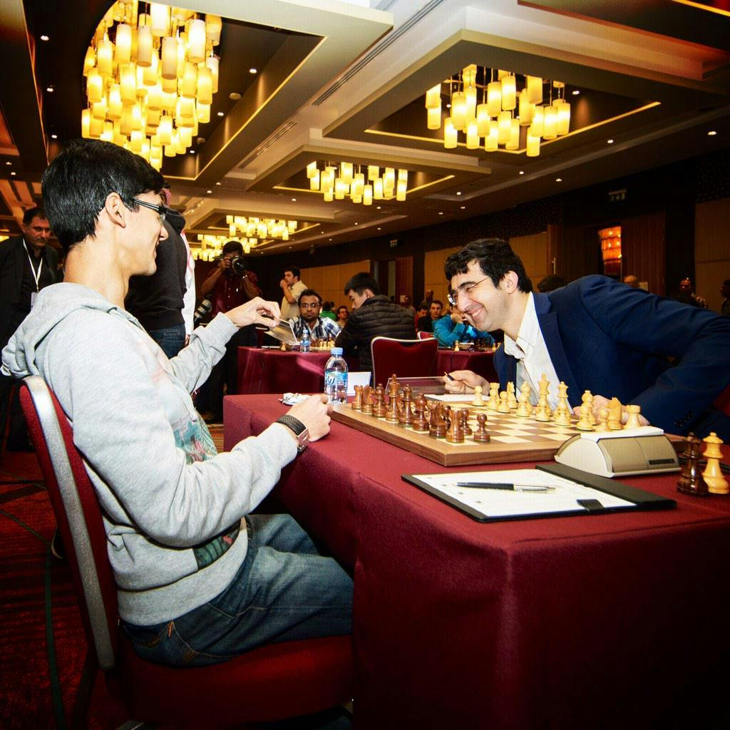 The way in which Magnus Carlsen grinds in equal positions, Cheparinov vs Carlsen
