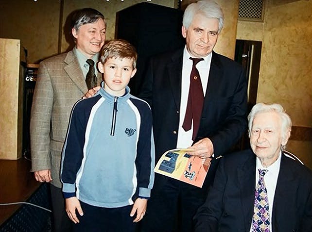 Anatoly Karpov, Boris Spassky, Vassily Smyslov and a certain boy who may look familiar to you. Image by Boris Dolmatovskyi