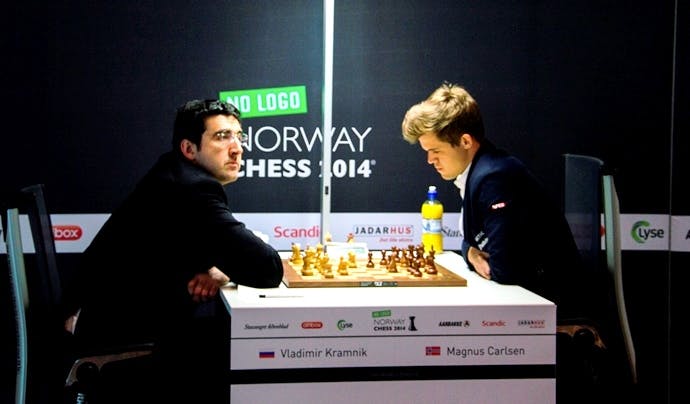 chess24 - Magnus Carlsen gets nothing with the London