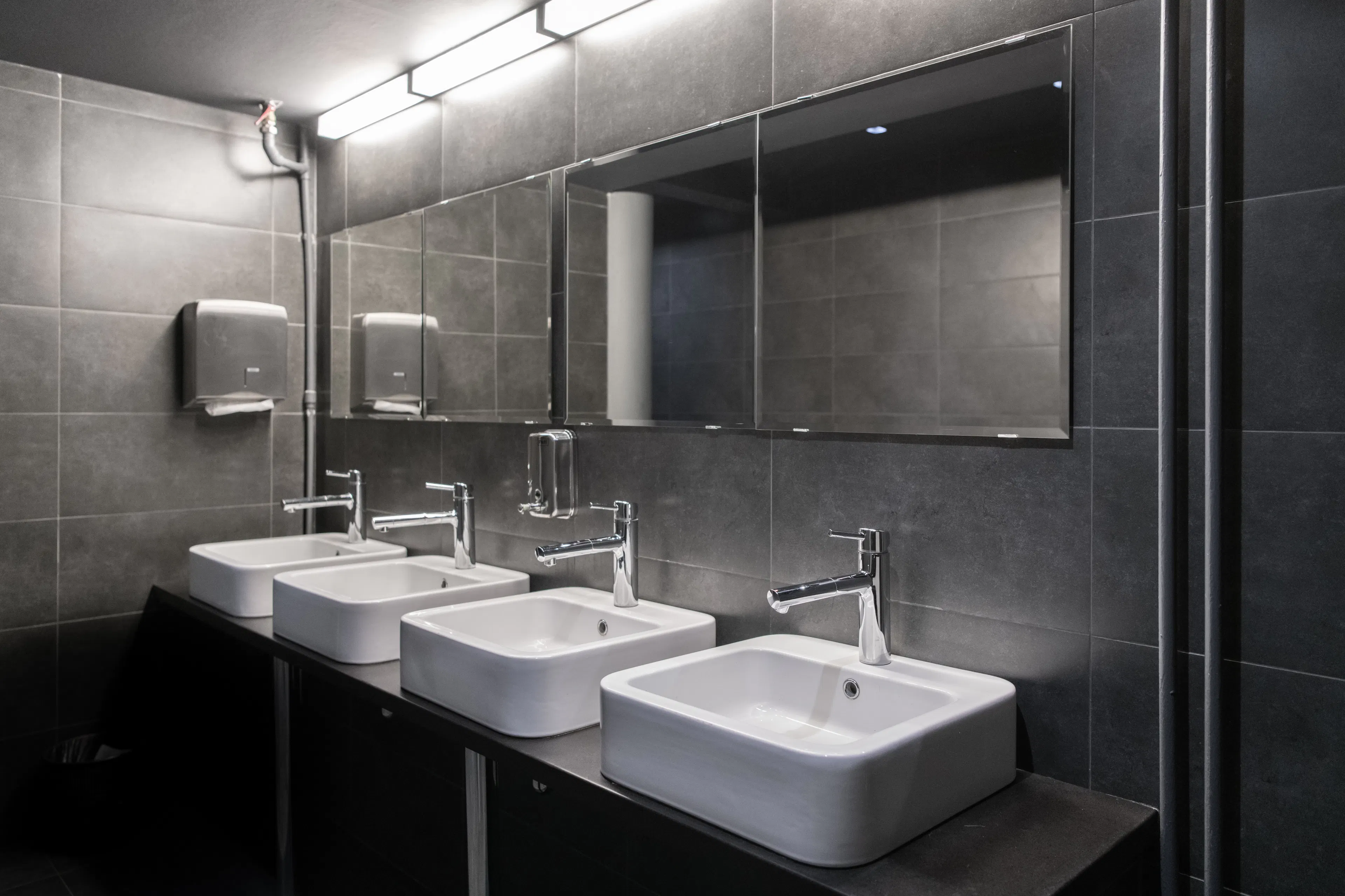 Commercial Plumber London