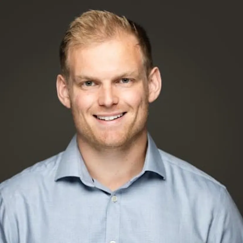 Dr. Nicholas Siemons, Software and Battery Lead at Stanford University's STEER program
