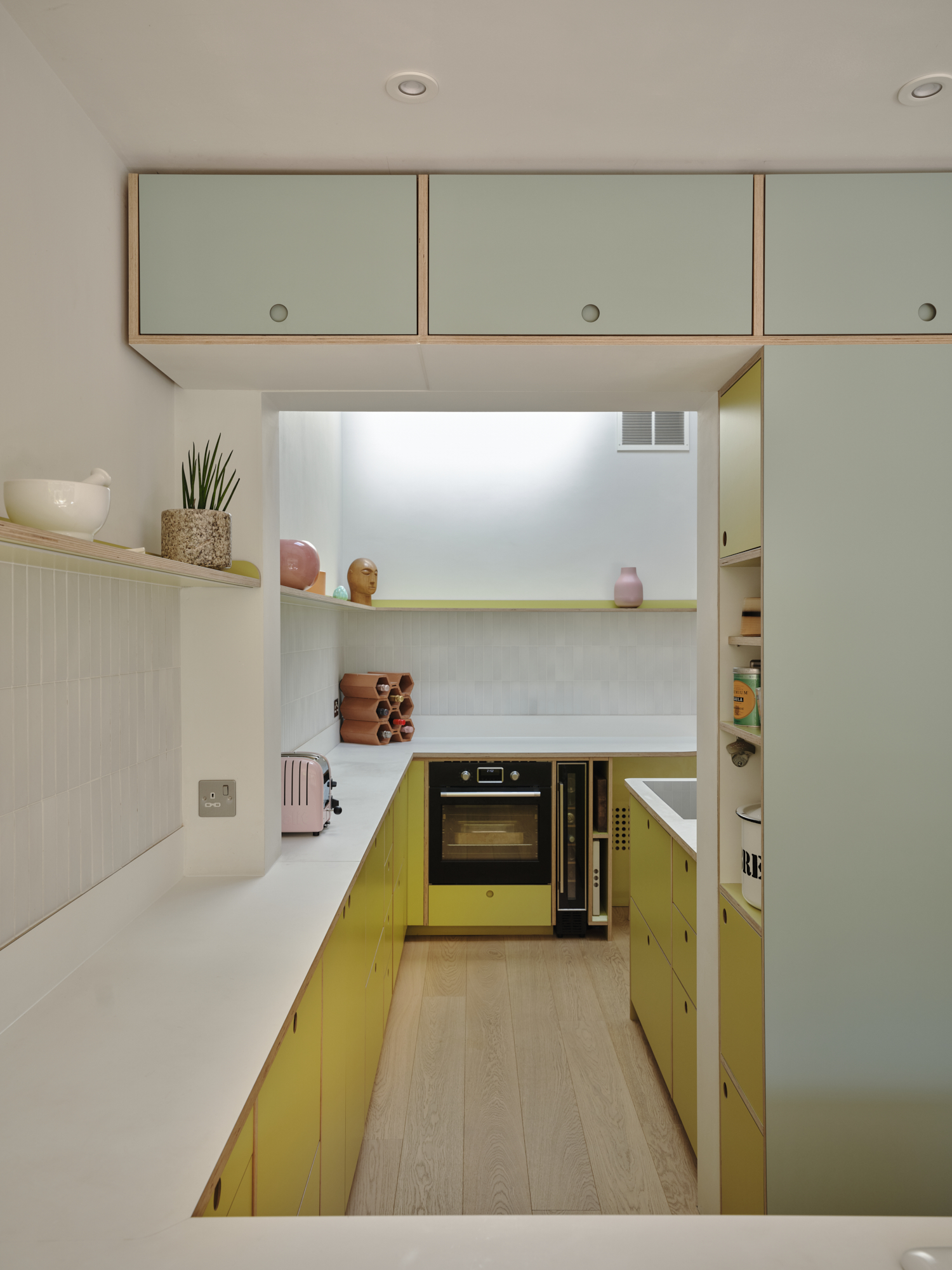Plykea Formica Wasabi + Arpa Bloom Verde Celadon birch plywood kitchen + white Fenix Bianco Kos birch plywood worktop