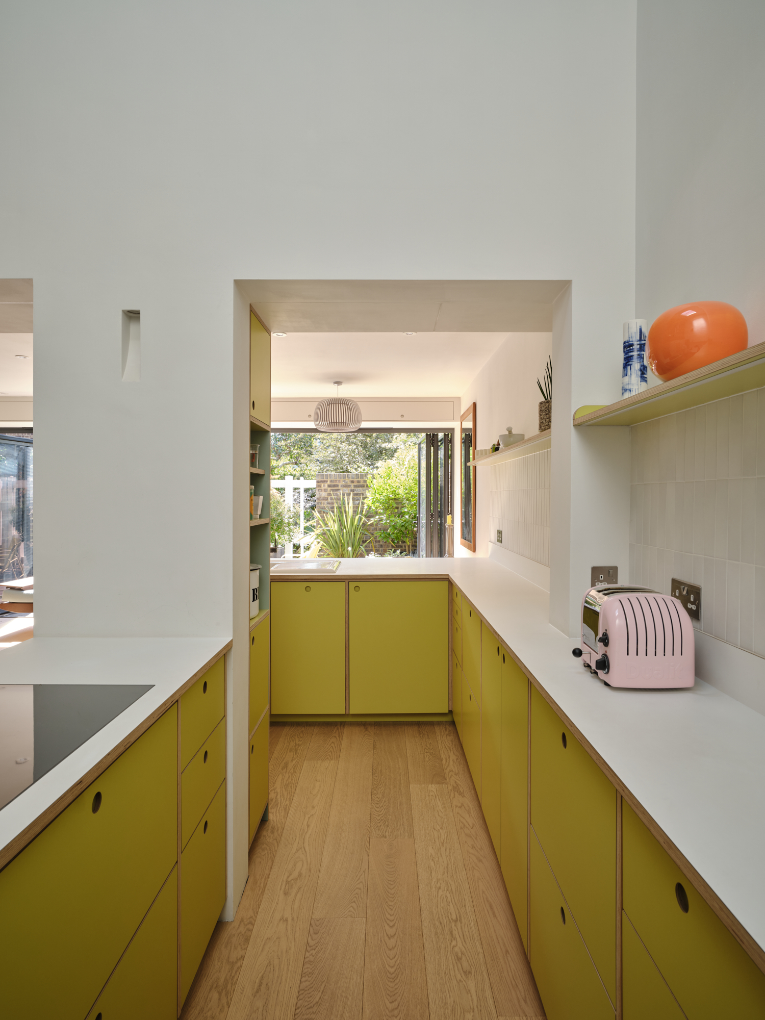 Plykea Formica Wasabi birch plywood kitchen + white Fenix Bianco Kos birch plywood worktop