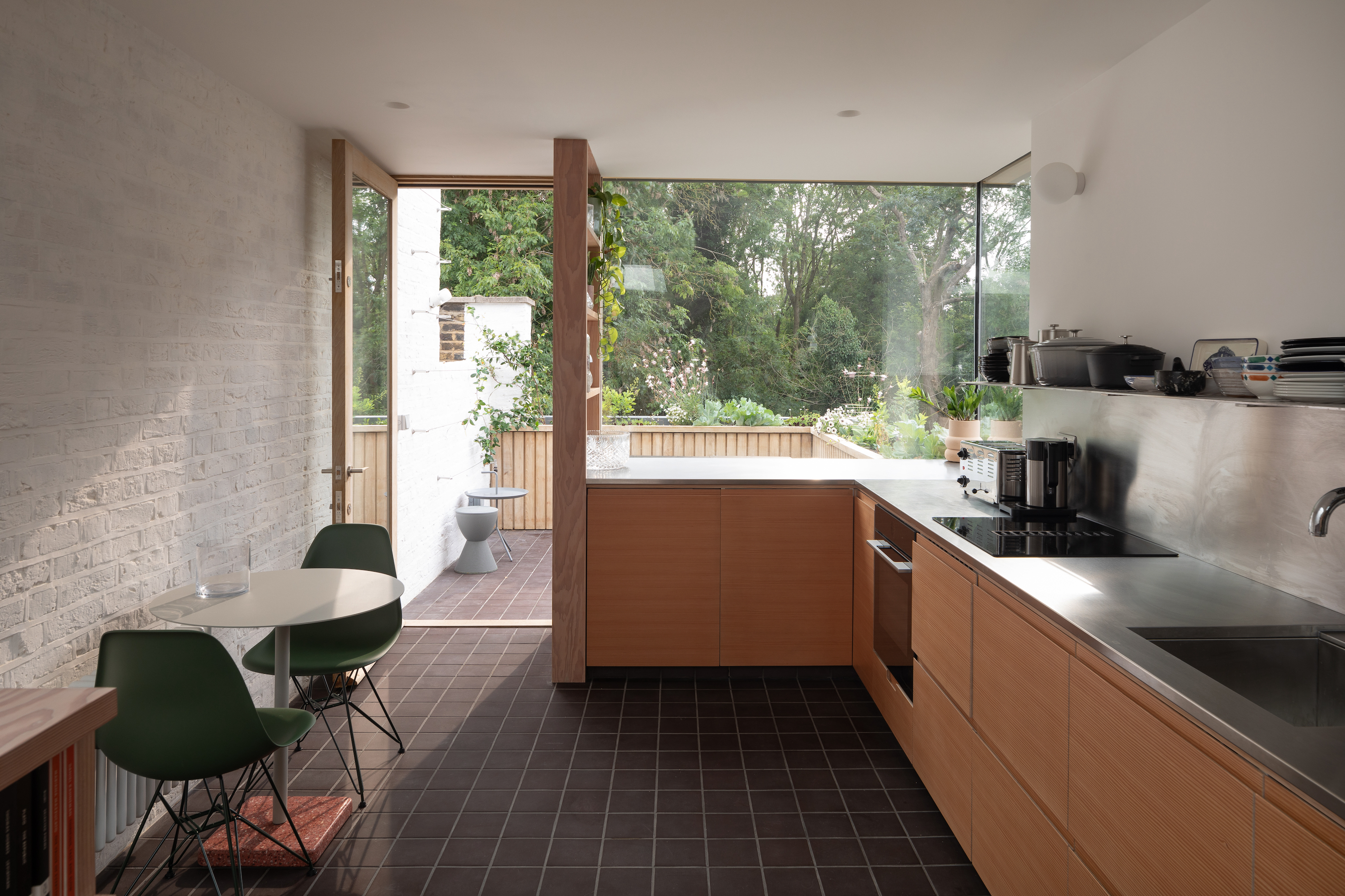 Plykea douglas fir plywood kitchen fronts with a J-Profile handle