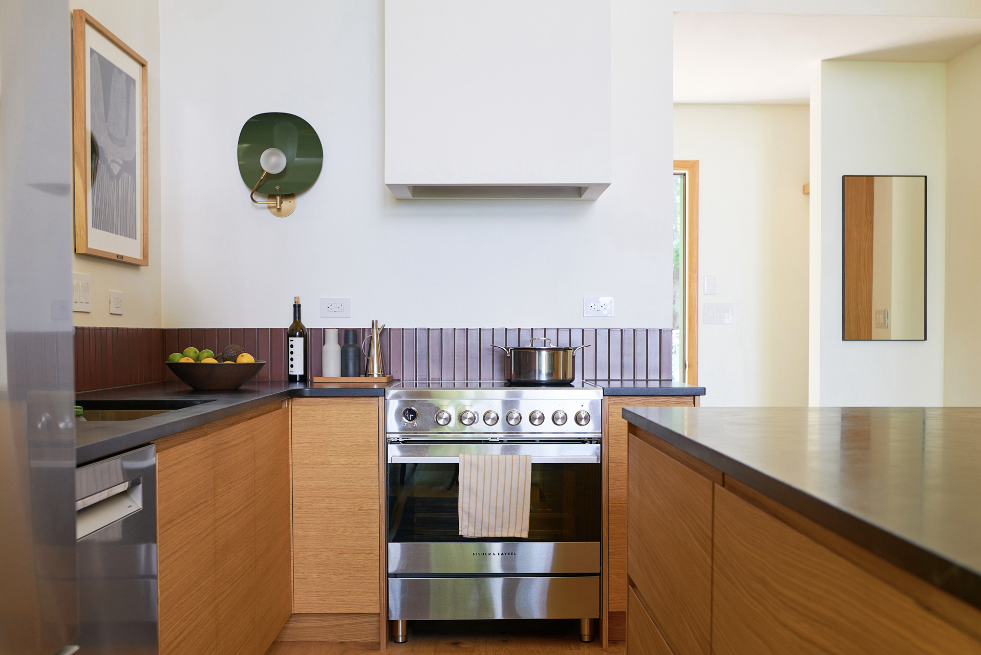 Plykea white oak veneered birch plywood kitchen with J-Profile handle