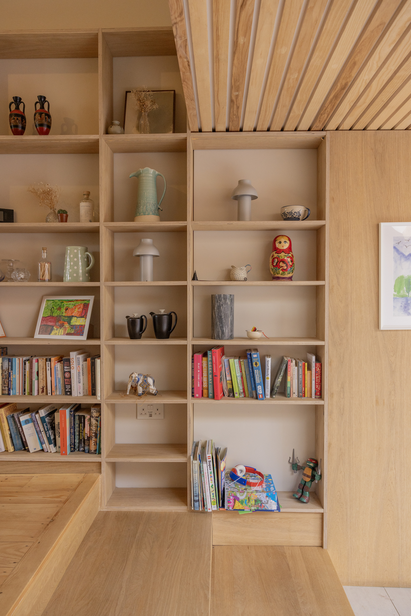 Oak veneered ply shelving