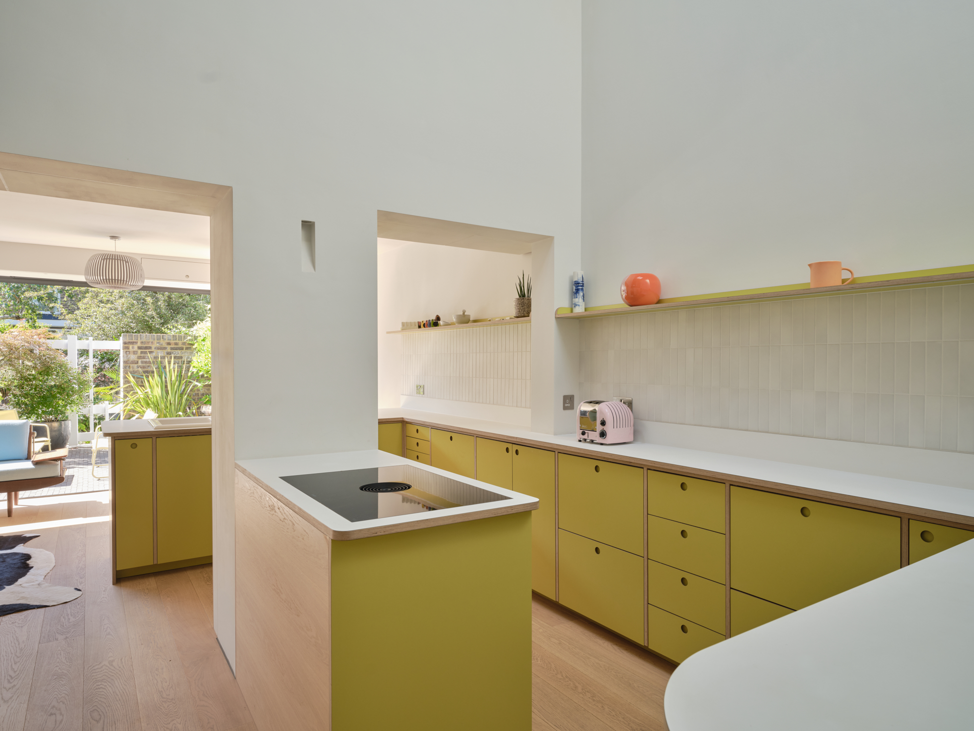 Plykea Formica Wasabi birch plywood kitchen + white Fenix Bianco Kos birch plywood worktop