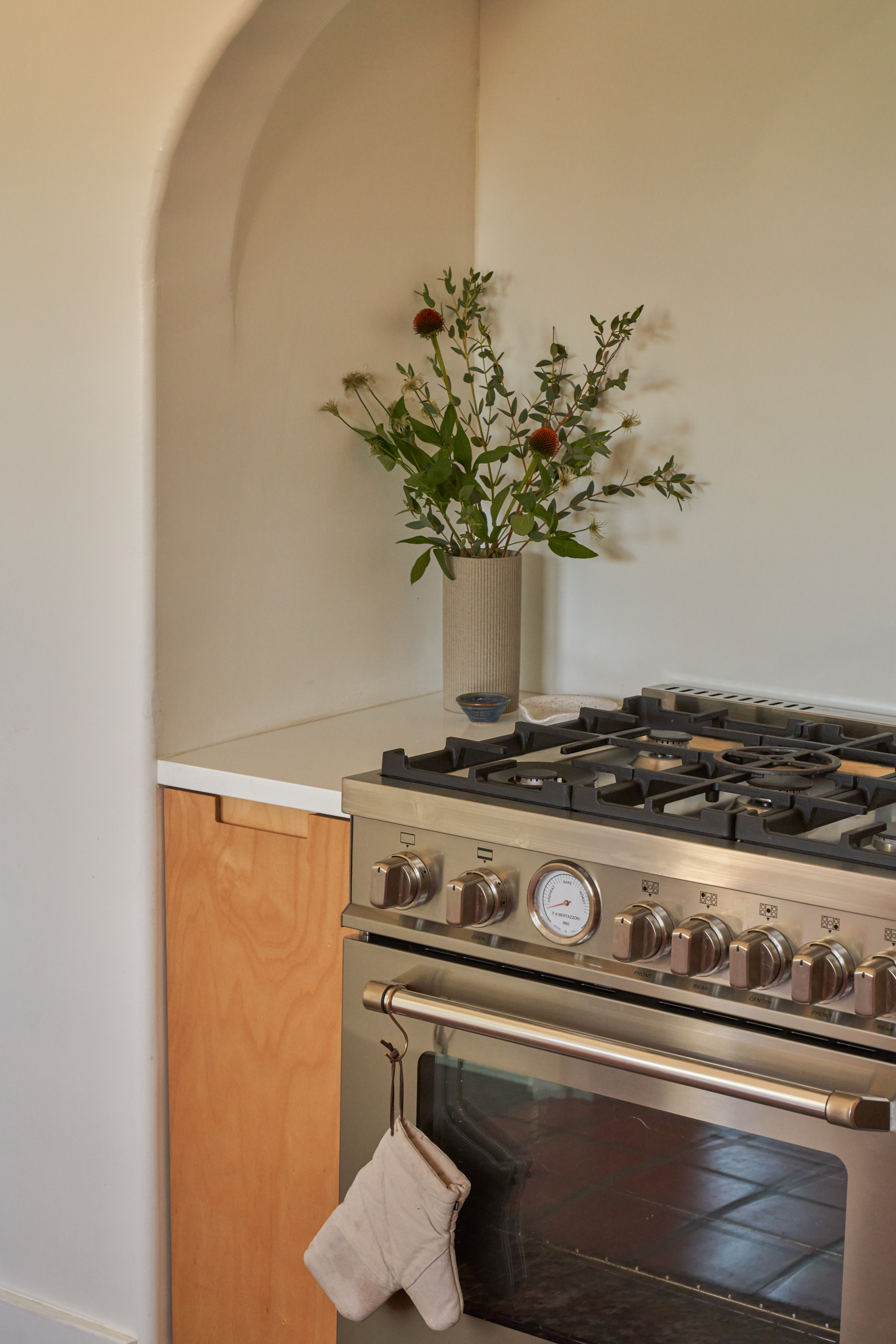 Plykea birch plywood kitchen fronts with semi-recessed handles