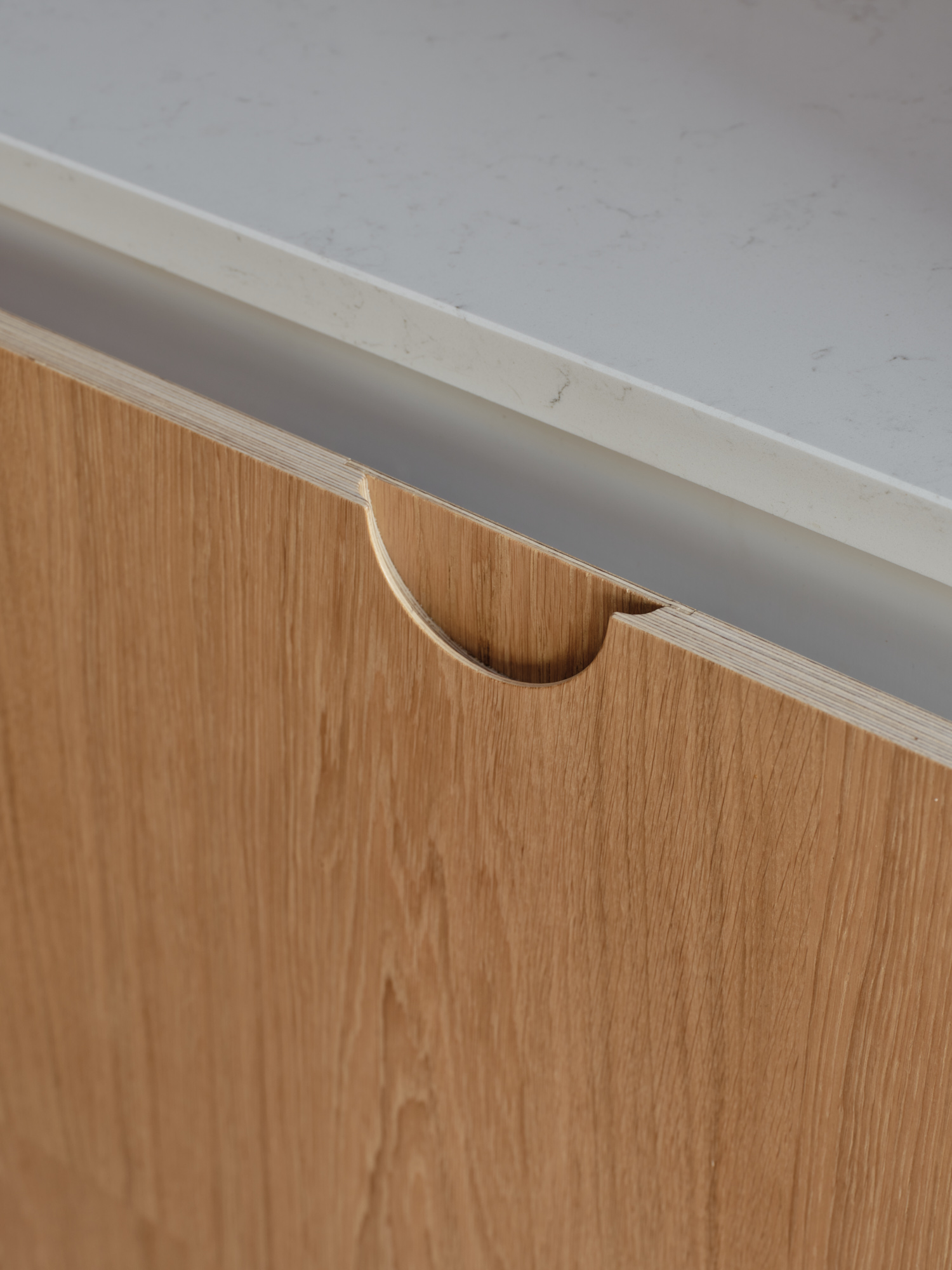 Plykea oak-veneered birch plywood kitchen fronts + half arc handle