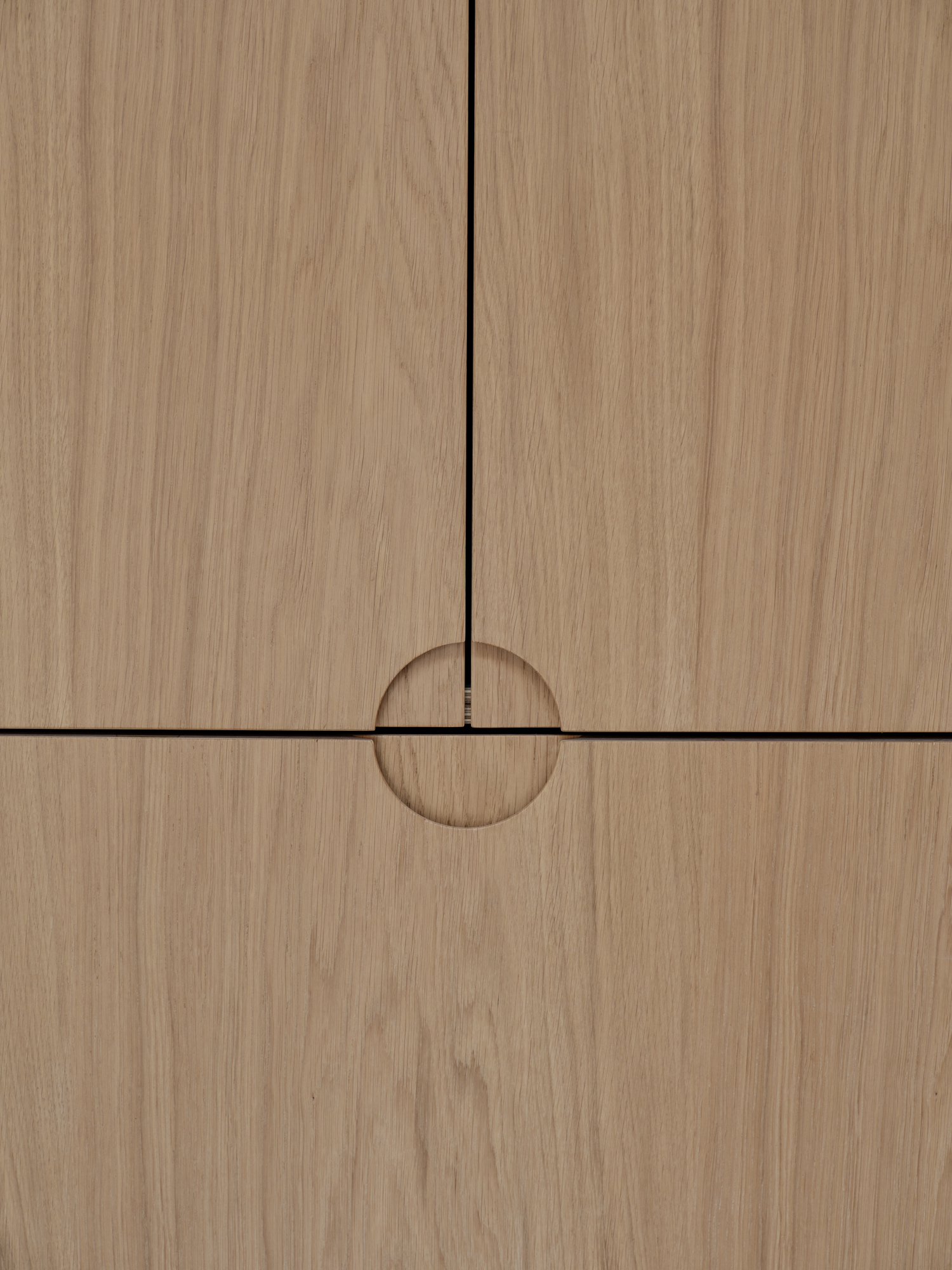 Plykea oak-veneered birch plywood kitchen fronts + quarter & half arc handles