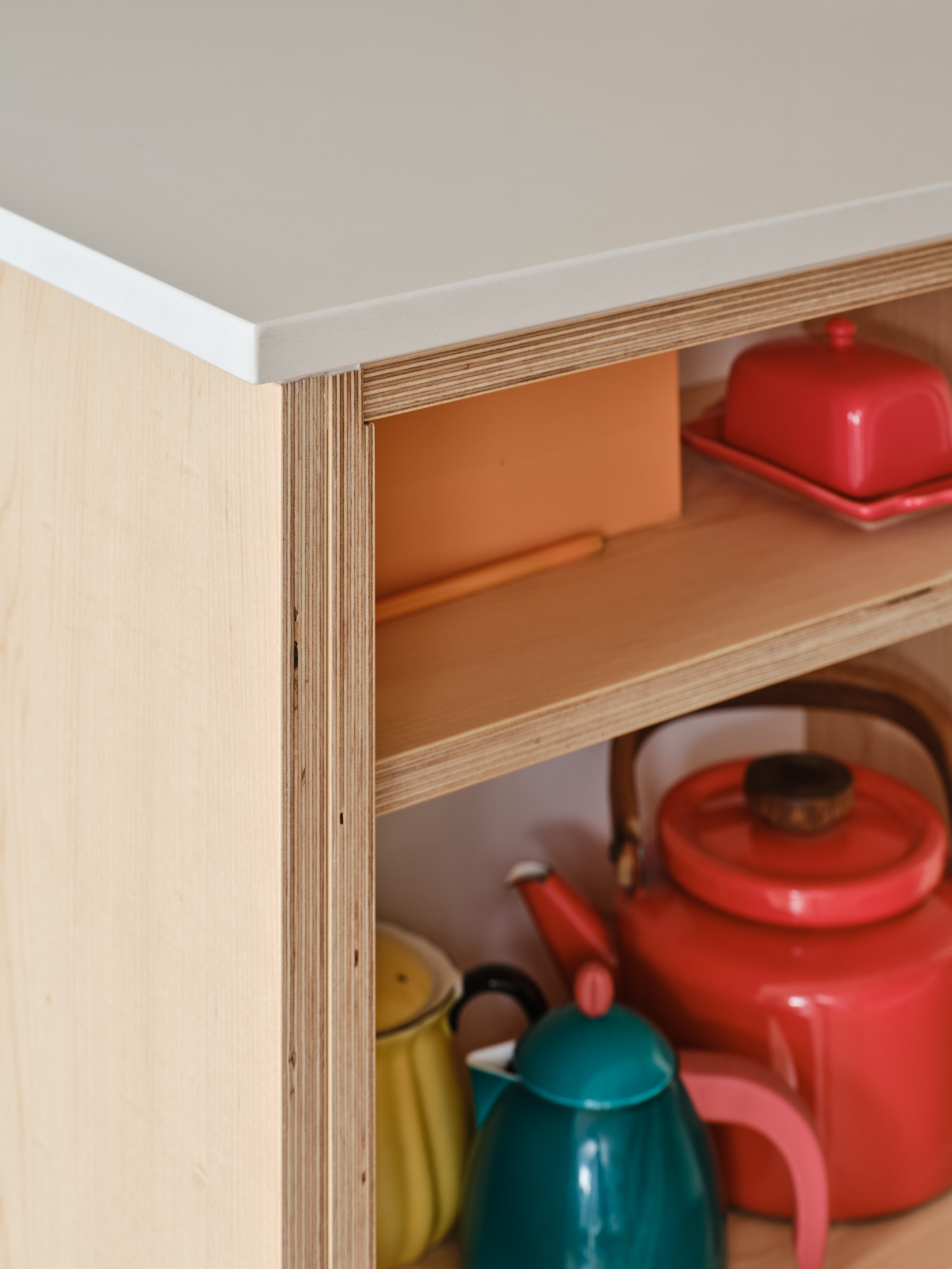 Plykea maple-veneered birch plywood Ürtil shelving unit
