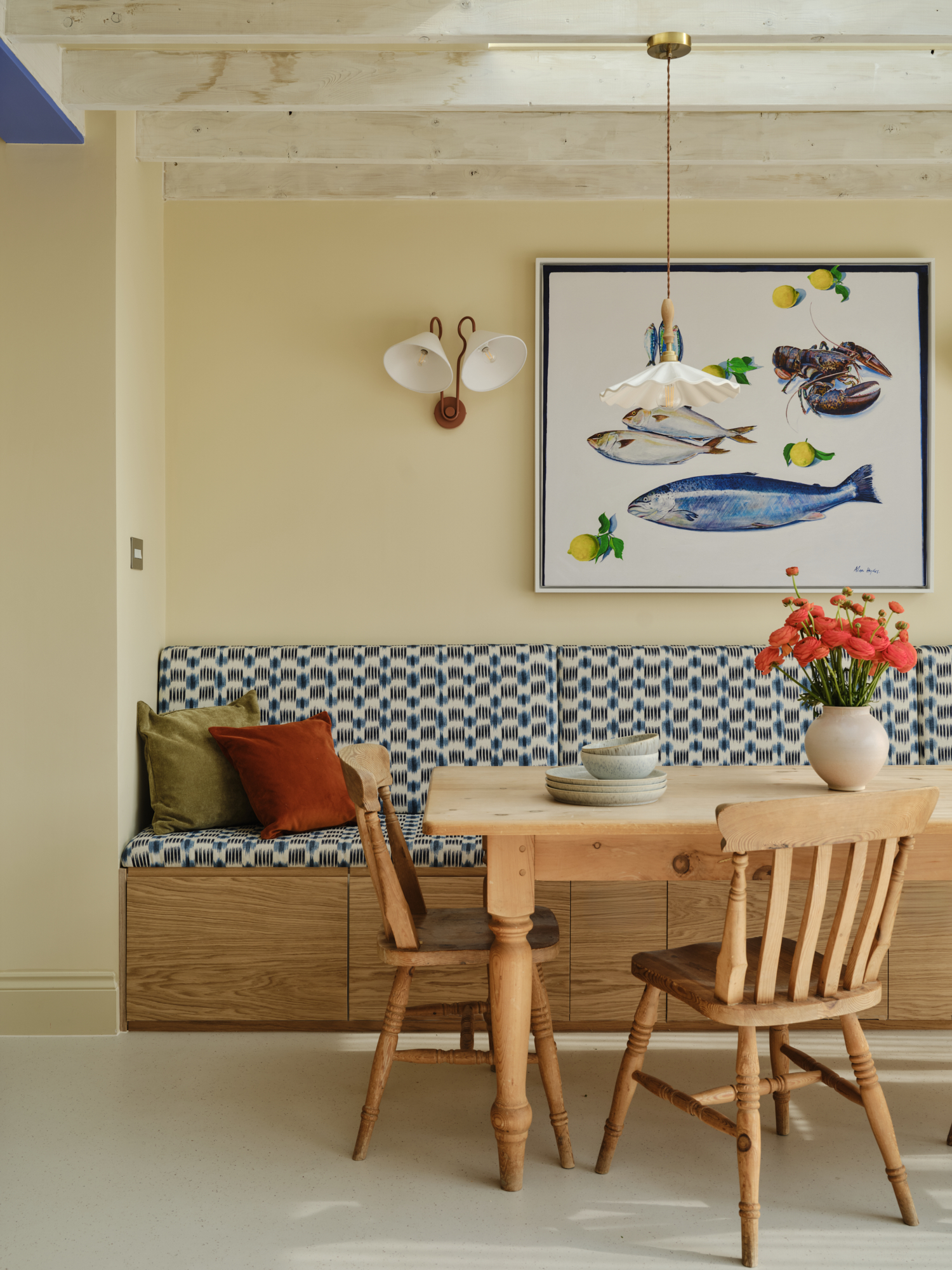 Plykea oak plywood banquette seating