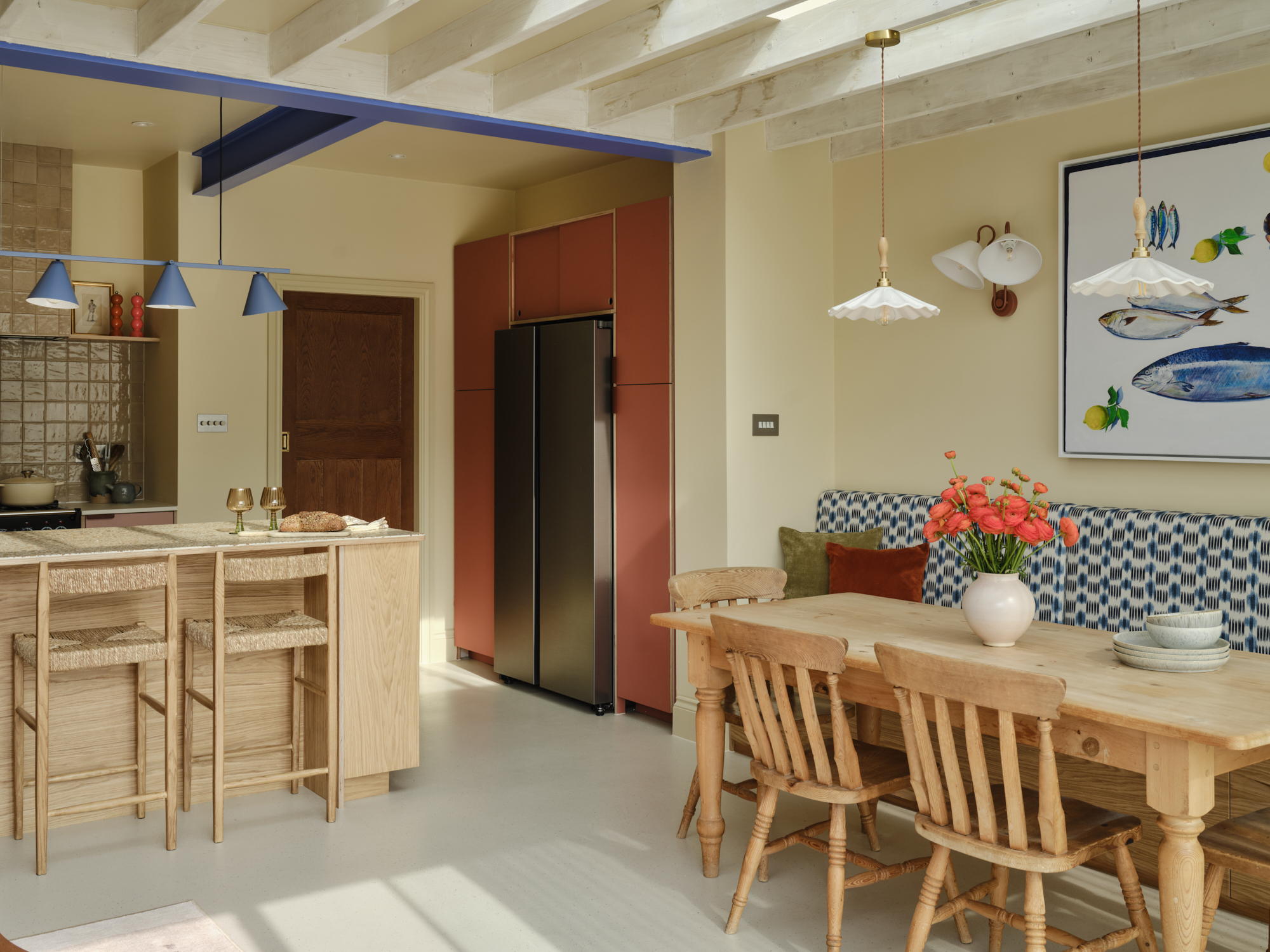 Plykea oak, Formica Blush + Arpa Rosa Shade plywood kitchen