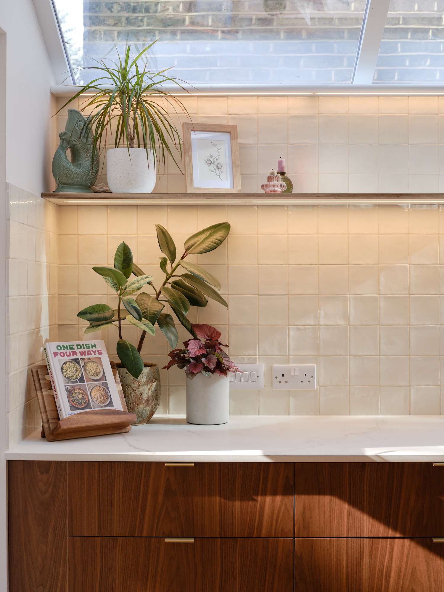 Plykea walnut veneered birch plywood fronts