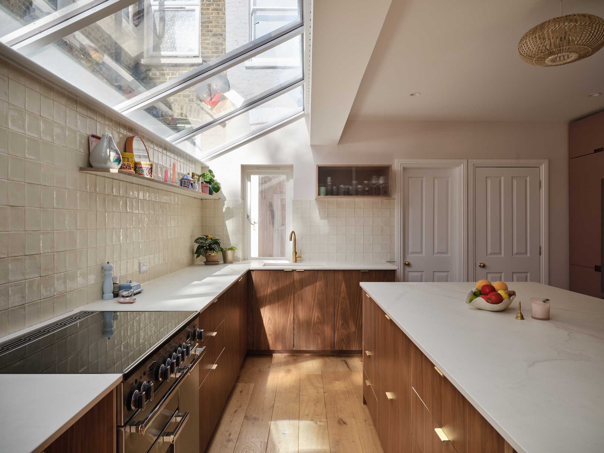 Plykea walnut veneered birch plywood fronts