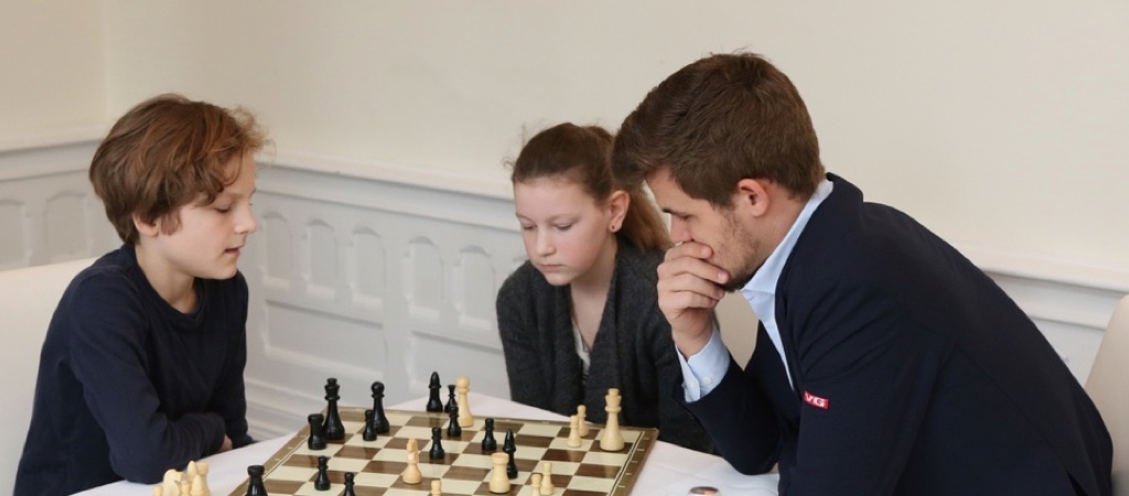 Play Magnus - Chess Training, Magnus Carlsen