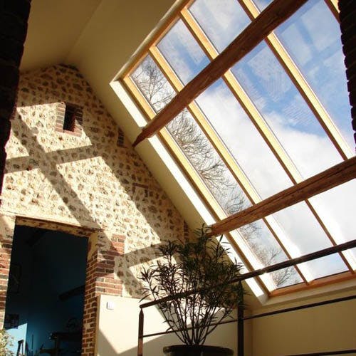 5 idées de fenêtre de toit pour plus de luminosité dans la maison