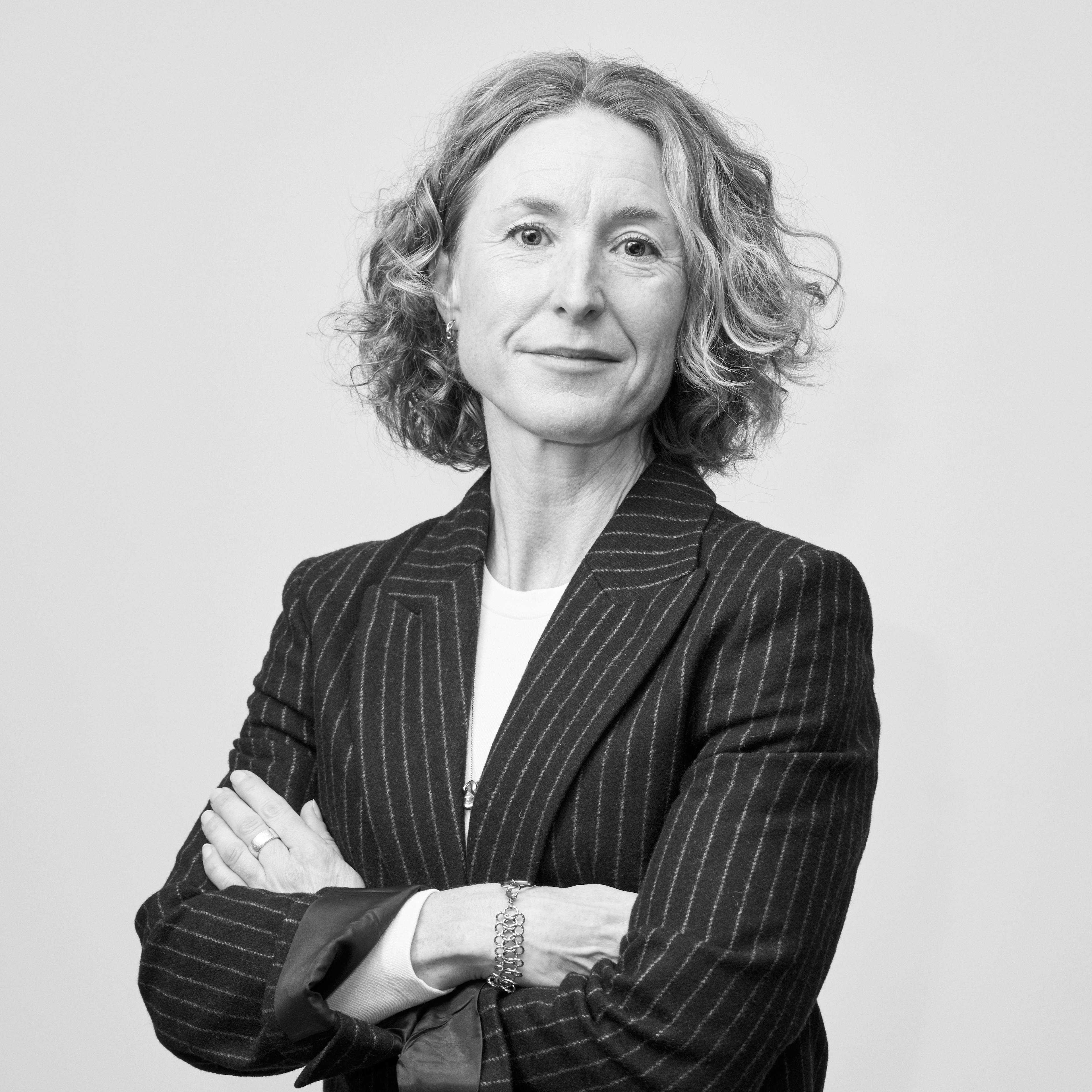 Viktoria Raft, Director, har över 20 års erfarenhet av kommunikation och opinionsbildning, med särskilt fokus på energi-, skogs- och fastighetsfrågor. Hon har en bakgrund som kommunikationschef, presschef och Senior Public Affairs Advisor.