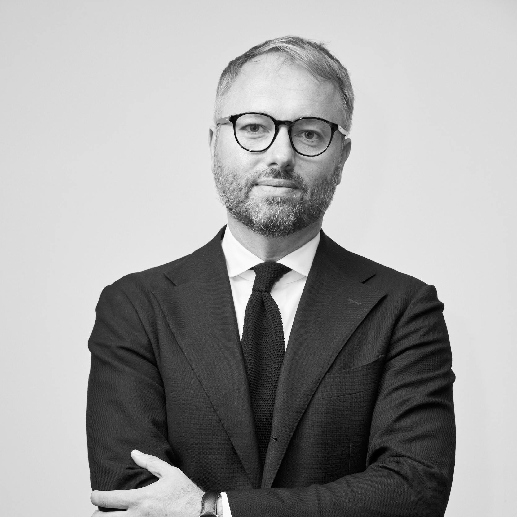 Mattias Keresztesi, Partner & Director, har bred erfarenhet av påverkansarbete och politiska beslutsprocesser på olika nivåer, bland annat i Sveriges riksdag och Europaparlamentet samt inom regional och kommunal politik.