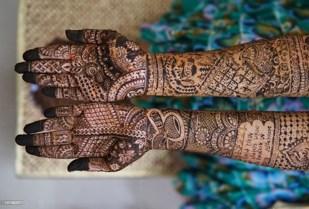 Kolkata mehndi artist