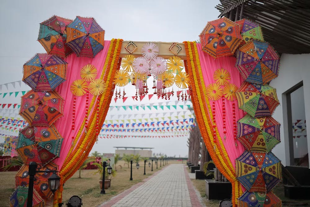Colorful wedding gate decoration ideas
