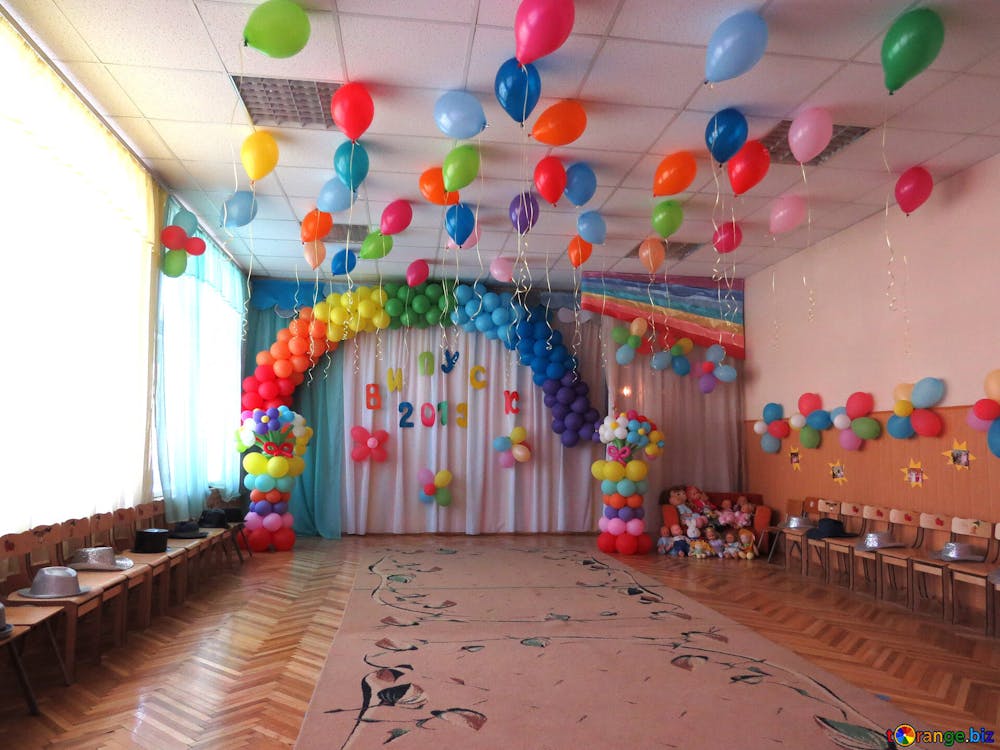 A colorful show of ballons for background decoration idea in a party