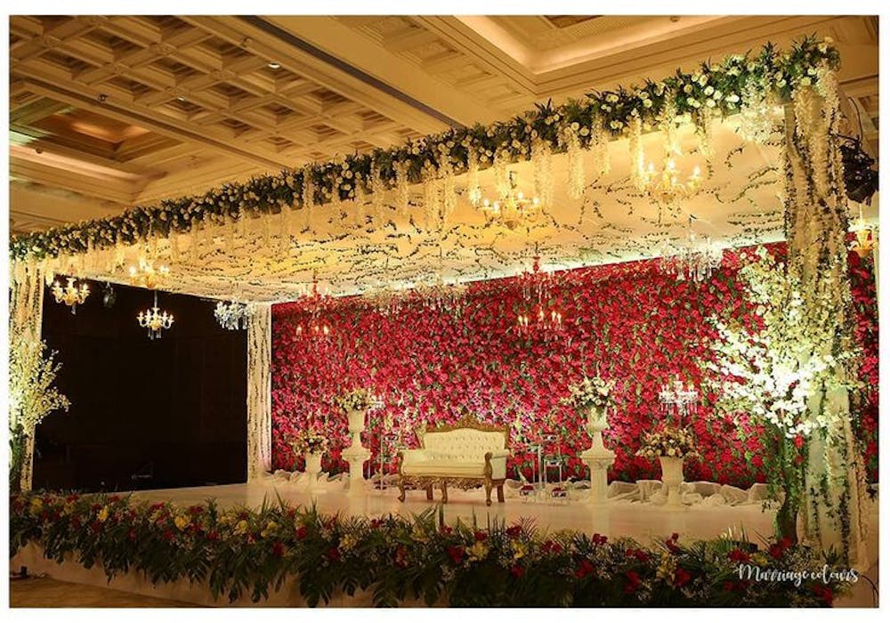 flower decoration for engagement stage