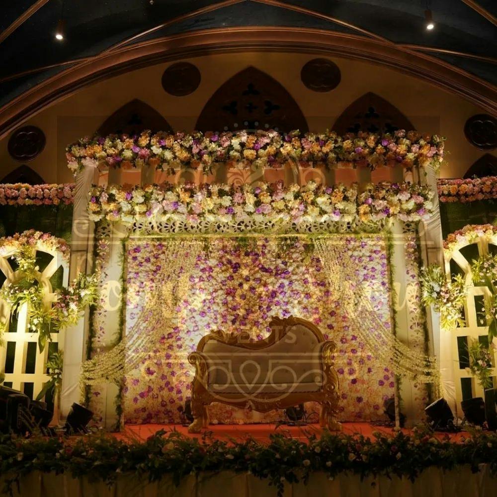 Bengali wedding decoration for stage