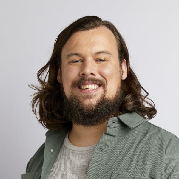 Luke Thomas Headshot