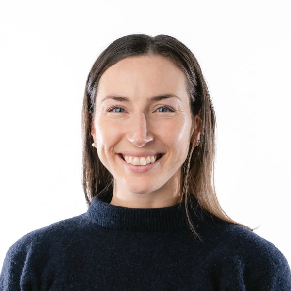 Emily MacLeod Headshot