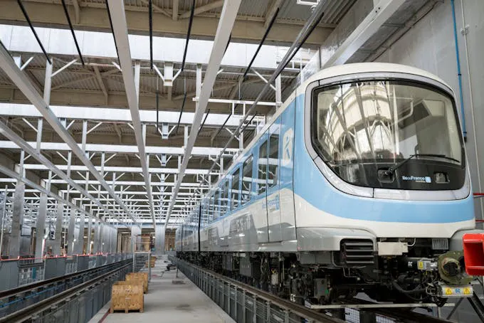 Une rame du futur métro de la ligne 15
