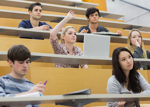 Bourses, aides et prêts : les coups de pouce financiers pour étudiants