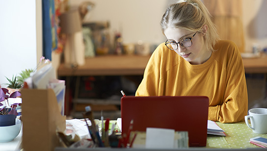 Location étudiante&nbsp;: quel budget pour un studio&nbsp;? LCL banque et Assurance