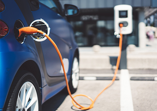 Voiture électrique&nbsp;: comment bénéficier de la prime à la conversion ?