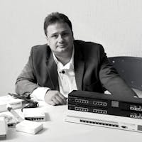 Allan Caldas, especialista em Telecomunicações do Portal de Planos