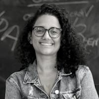 Gabriela Resende, jornalista de Portal de Planos