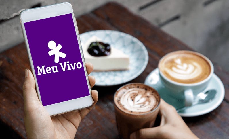 Foto de Celular com APP Meu Vivo