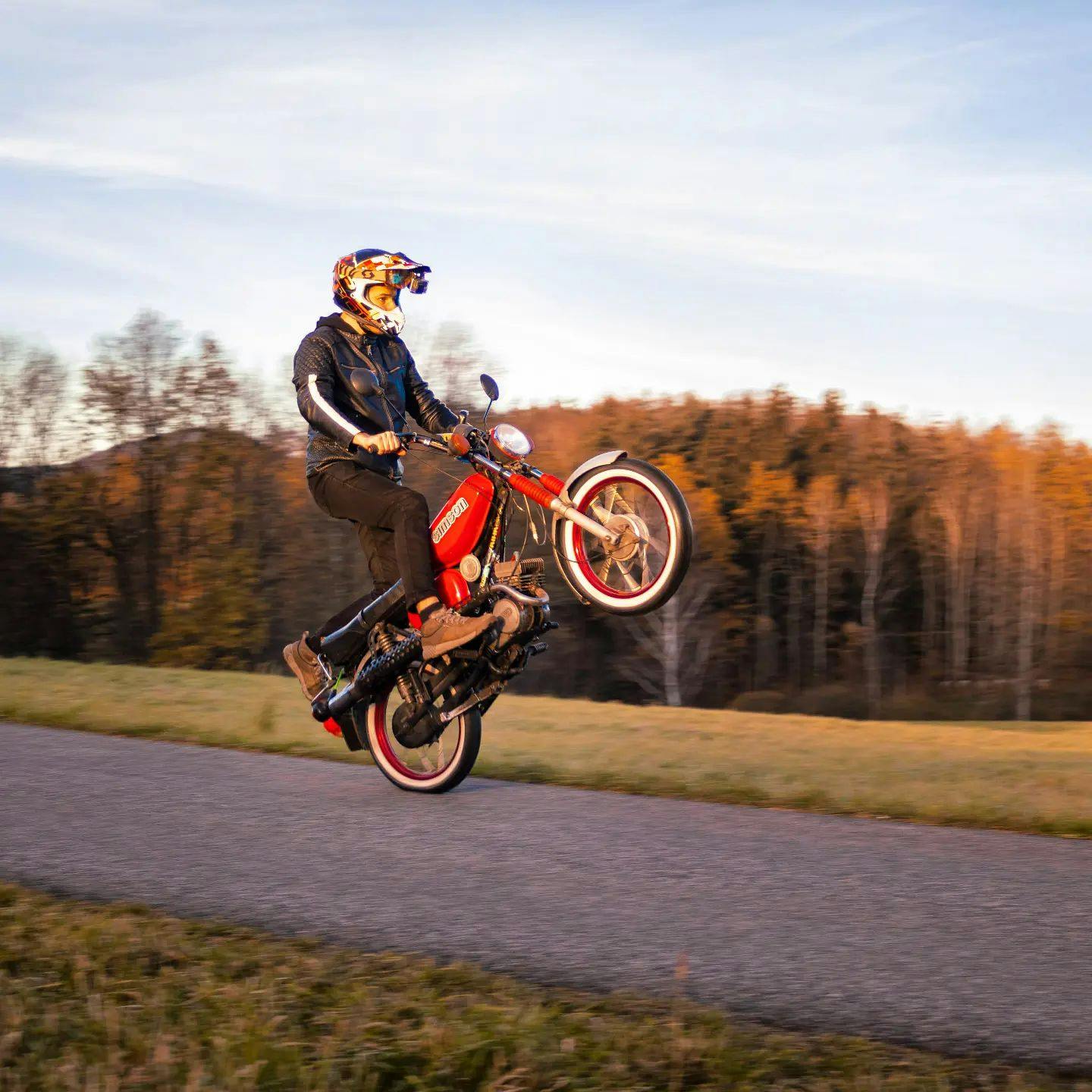 Vojtěch Suchánek na motorce