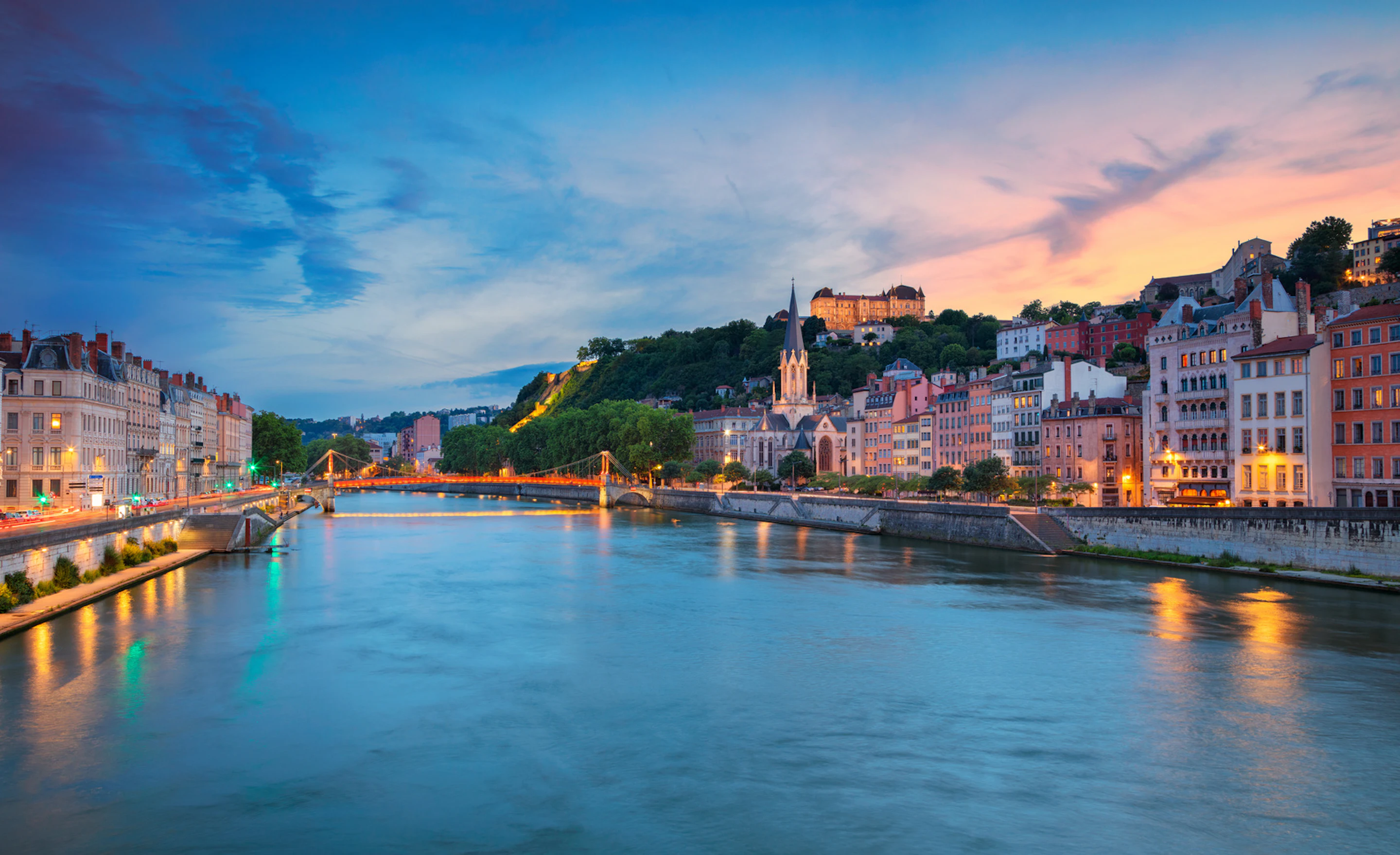 Vue de Lyon la nuit