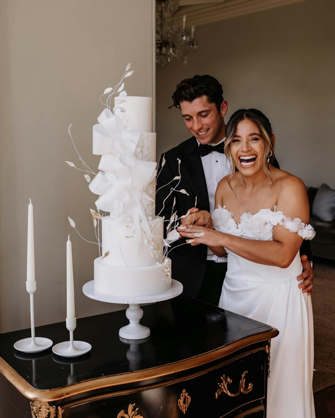 Posh & Cake Couple Cutting The Cake