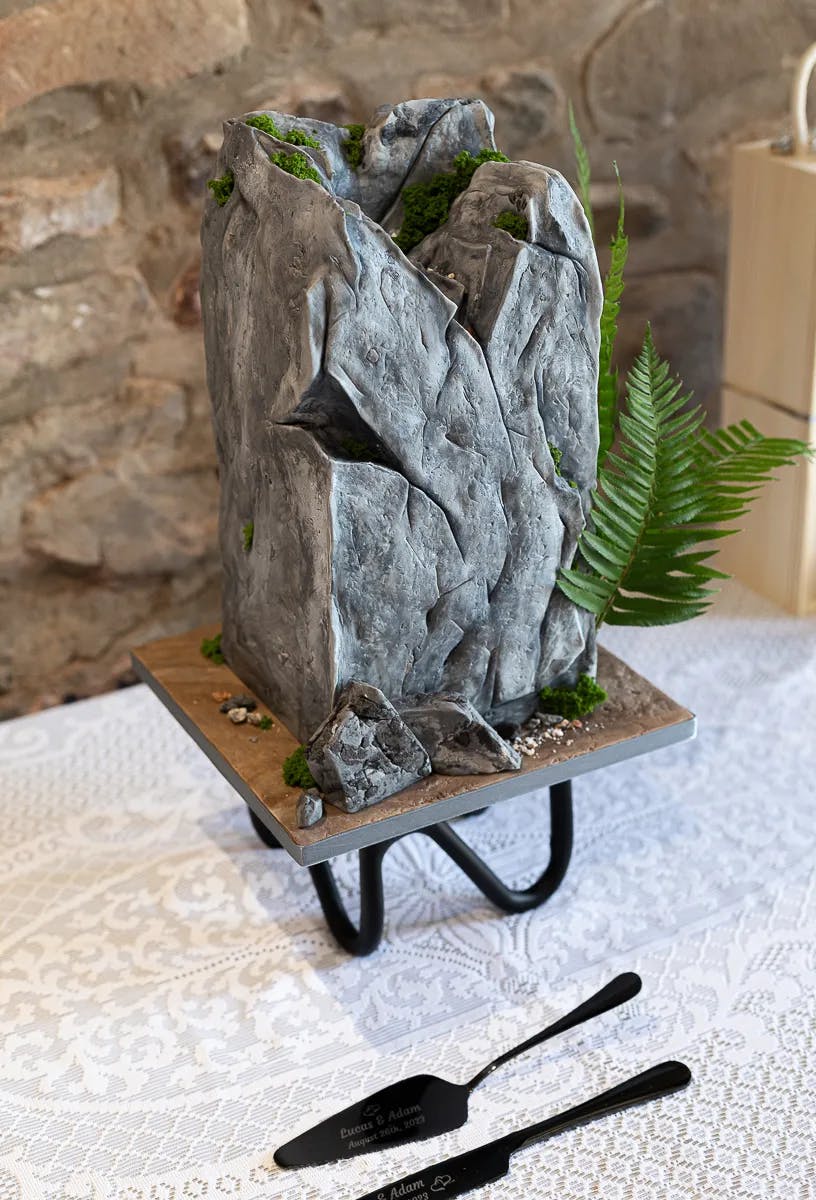Posh & Cake Stone Wedding Cake