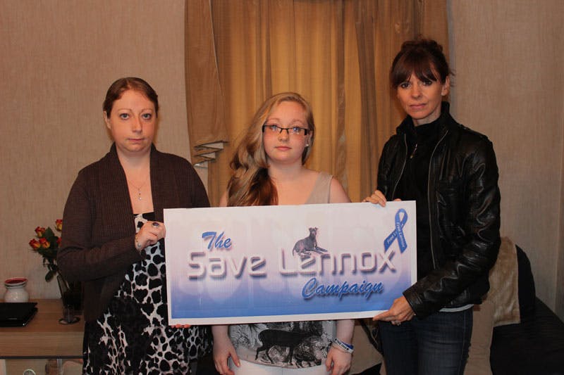 Victoria Stilwell with Barnes Family holding a sign for the Save Lennox Campaign