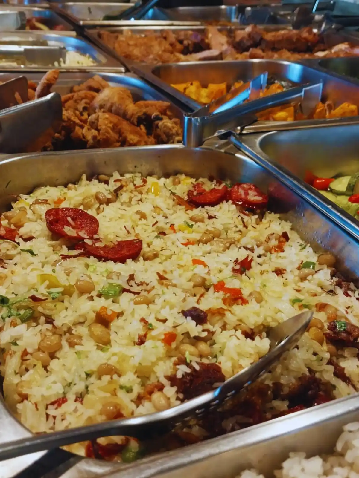 buffet com almoço em pousada