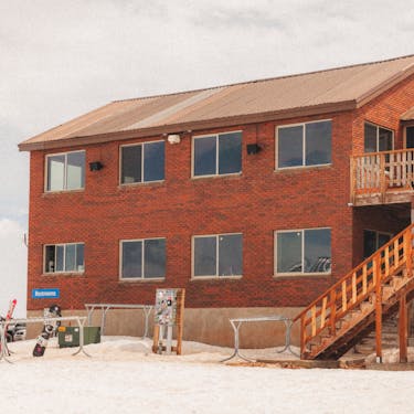 Hidden Lake Lodge