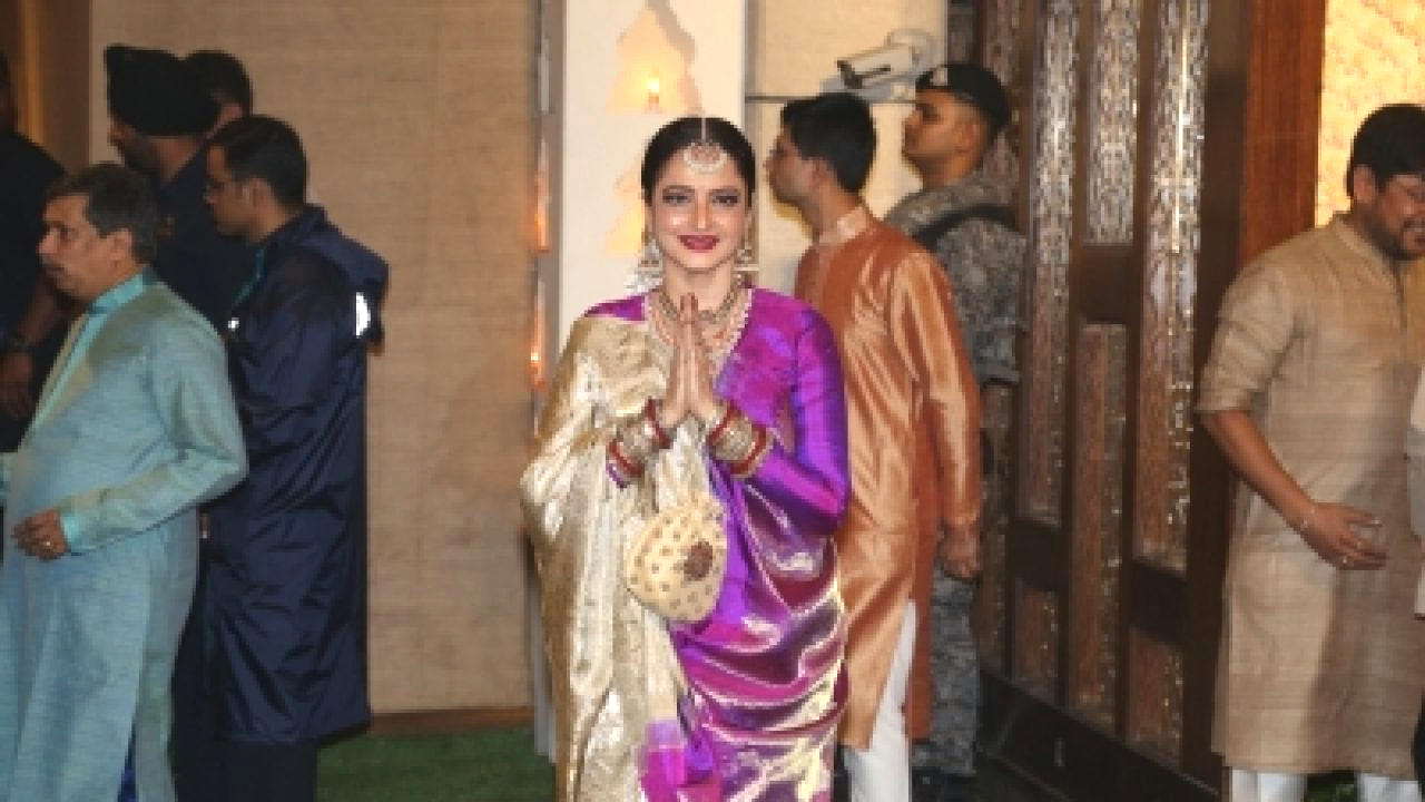 Why Rekha’s timeless style never changes