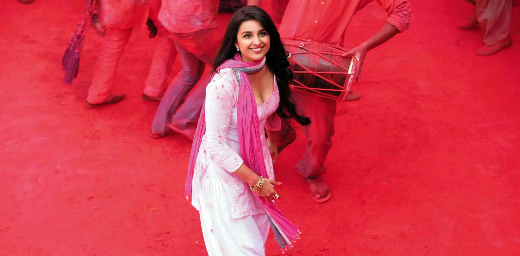 Marriage Pause Over? Parineeti Makes Comeback